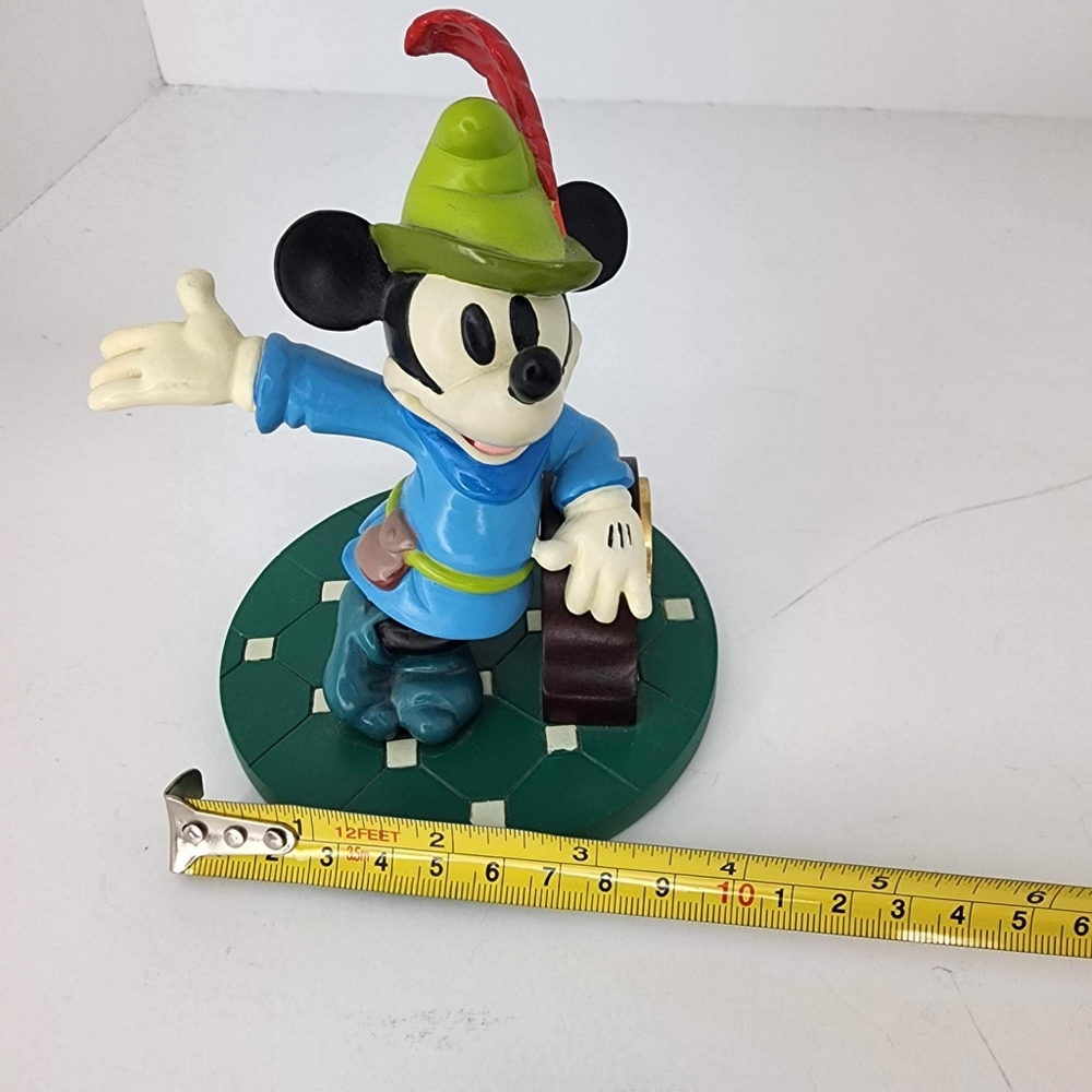Disneyana convention Mickey Mouse Brave Little Tailor Figurine